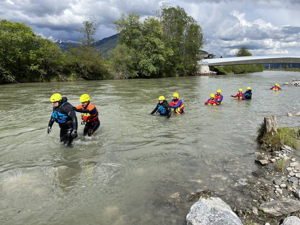 20230514 Wasserrettung Zell am See Fliesswasserretter 3